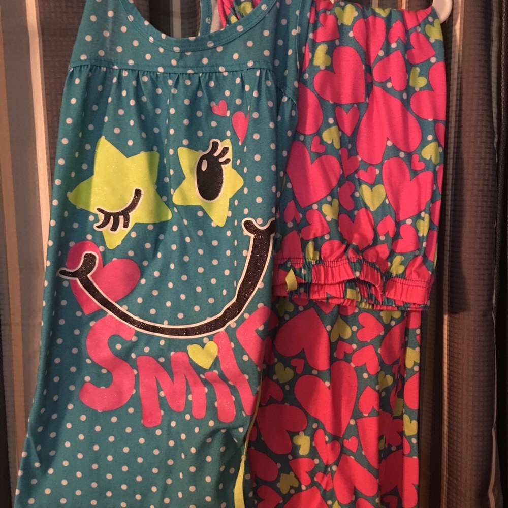 Set of pajamas 2 shirts and long pants